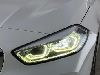 BMW 1 Series 1.5 118i SE DCT Euro 6 (s/s) 5dr