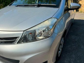 Toyota Yaris 1.33 Dual VVT-i TR Multidrive S Euro 5 5dr