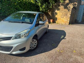 Toyota Yaris 1.33 Dual VVT-i TR Multidrive S Euro 5 5dr
