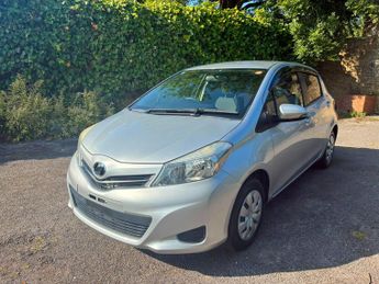 Toyota Yaris 1.33 Dual VVT-i TR Multidrive S Euro 5 5dr