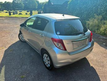 Toyota Yaris 1.33 Dual VVT-i TR Multidrive S Euro 5 5dr