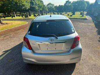 Toyota Yaris 1.33 Dual VVT-i TR Multidrive S Euro 5 5dr