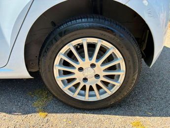 Volkswagen up! 1.0 High up! ASG Euro 5 5dr