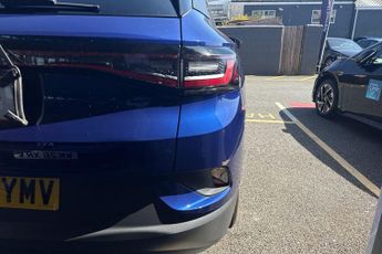 Volkswagen ID.4 125kW Match Pure 52kWh 5dr Auto [19'' Alloys]