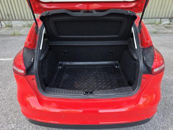 Ford Focus 1.0T EcoBoost Zetec Euro 6 (s/s) 5dr