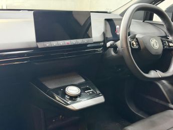 MG MG4 51kWh SE Auto 5dr