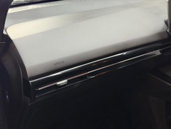 MG MG4 51kWh SE Auto 5dr