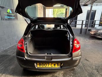Renault Clio 1.4 16v Dynamique 3dr
