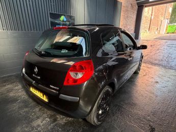 Renault Clio 1.4 16v Dynamique 3dr