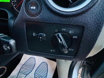Ford Fusion 1.4 Plus Durashift EST 5dr