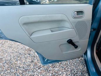 Ford Fusion 1.4 Plus Durashift EST 5dr