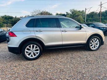 Volkswagen Tiguan 2.0 TDI SE DSG Euro 6 (s/s) 5dr