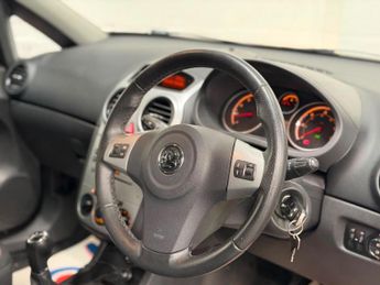 Vauxhall Corsa 1.4i 16v SXi 5dr