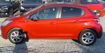 Peugeot 208 1.2 VTi Style Euro 5 5dr