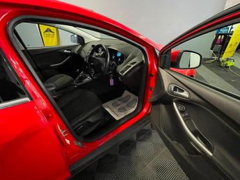 Ford Focus 1.0T EcoBoost Zetec Euro 6 (s/s) 5dr