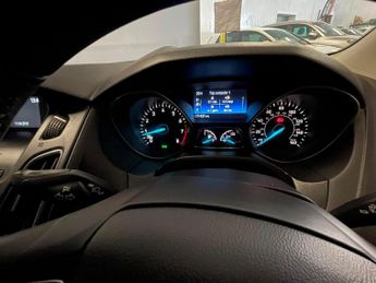 Ford Focus 1.0T EcoBoost Zetec Euro 6 (s/s) 5dr