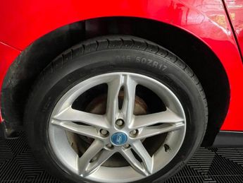 Ford Focus 1.0T EcoBoost Zetec Euro 6 (s/s) 5dr