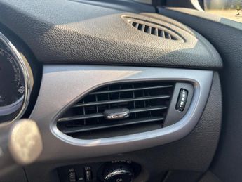 Vauxhall Astra 1.6 CDTi BlueInjection Design Euro 6 (s/s) 5dr