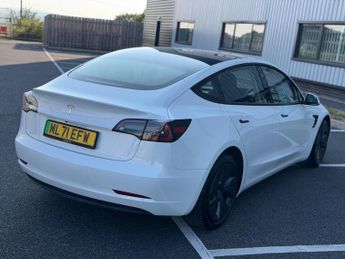 Tesla Model 3 Standard Range Plus Auto RWD 4dr