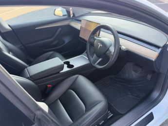 Tesla Model 3 Standard Range Plus Auto RWD 4dr