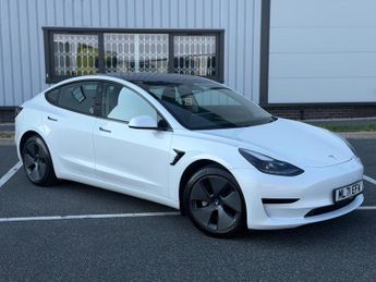 Tesla Model 3 Standard Range Plus Auto RWD 4dr