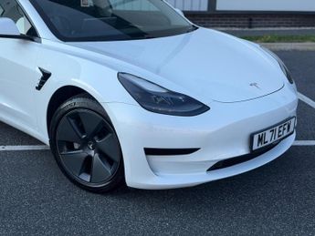 Tesla Model 3 Standard Range Plus Auto RWD 4dr