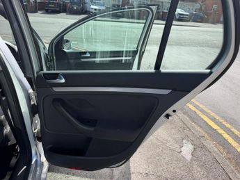 Volkswagen Golf 1.9 TDI Match DSG 5dr