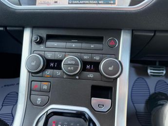 Land Rover Range Rover Evoque 2.2 SD4 Dynamic Auto 4WD Euro 5 (s/s) 5dr