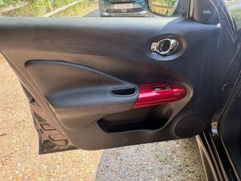 Nissan Juke 1.6 Tekna XTRON Euro 6 5dr