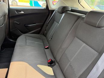 Vauxhall Astra 1.6 16v SRi Euro 5 5dr