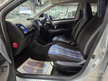 Peugeot 108 1.0 Collection Top! 2 Tronic Euro 6 5dr