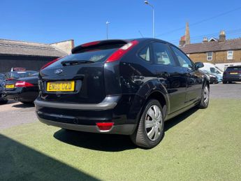 Ford Focus 1.6 LX 5dr
