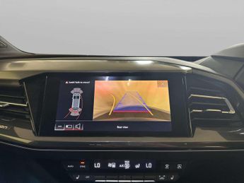 Audi Q4 e-tron 40 S line SUV 5dr Electric Auto 82kWh (204 ps)