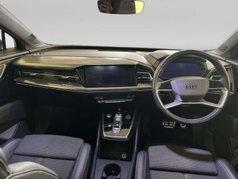 Audi Q4 e-tron 40 S line SUV 5dr Electric Auto 82kWh (204 ps)
