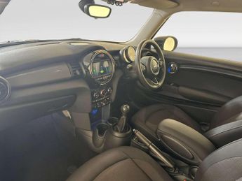 MINI Hatch 1.5 Cooper Classic Hatchback 3dr Petrol Manual Euro 6 (s/s) (136