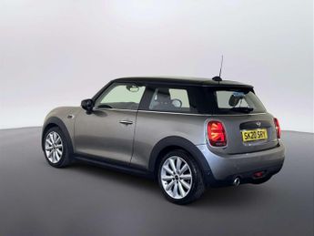 MINI Hatch 1.5 Cooper Classic Hatchback 3dr Petrol Manual Euro 6 (s/s) (136