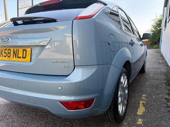 Ford Focus 1.6 Zetec 5dr