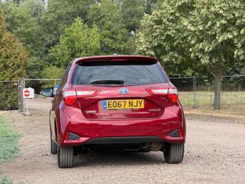 Toyota Yaris 1.5 VVT-h Design E-CVT Euro 6 (s/s) 5dr