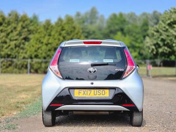 Toyota AYGO 1.0 VVT-i x-play x-shift Euro 6 5dr