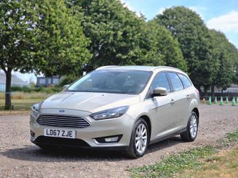 Ford Focus 1.0T EcoBoost Titanium Auto Euro 6 (s/s) 5dr