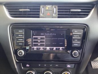 Skoda Octavia 2.0 TDI Elegance DSG Euro 5 (s/s) 5dr
