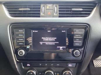 Skoda Octavia 2.0 TDI Elegance DSG Euro 5 (s/s) 5dr