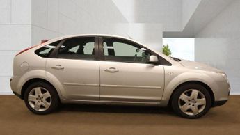 Ford Focus 1.6 Style 5dr