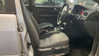 Ford Focus 1.6 Style 5dr