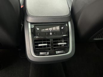 Volvo Xc90 + B5 MHEV AWD AUTO