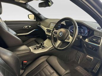 BMW 3 Series 2.0 330e 12kWh M Sport Saloon 4dr Petrol Plug-in Hybrid Auto xDr