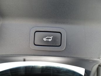 Jaguar F-PACE 2.0 D240 R-Sport Auto AWD Euro 6 (s/s) 5dr