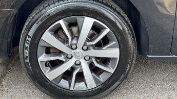 Toyota PROACE Verso 2.0D Family Medium MPV 5dr Diesel Auto MWB Euro 6 (s/s) (8 Seat)