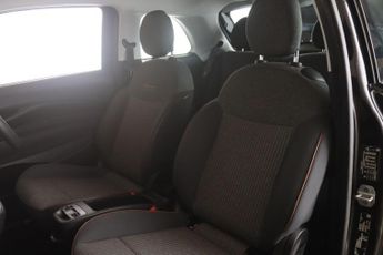 Fiat 500e 42kWh Icon Auto 3dr