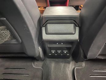 Land Rover Discovery Sport 2.0 TD4 HSE Dynamic Lux Auto 4WD Euro 6 (s/s) 5dr